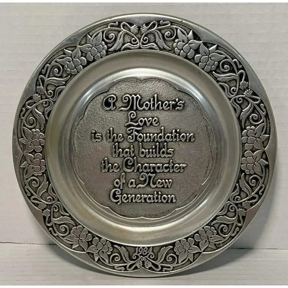 Wilton RWP Pewter Mothers Day Plate 1984 Mother’s Love 7.75 Inch‎ Vintage